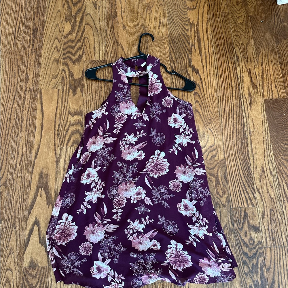 Miami short floral halter dress. Size: XS.